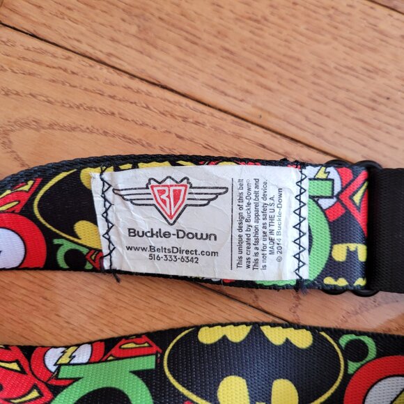 DC Round Logo Black/Silver Seatbelt Belt Justice League Stacked Logos Webbing - Picture 5 of 10